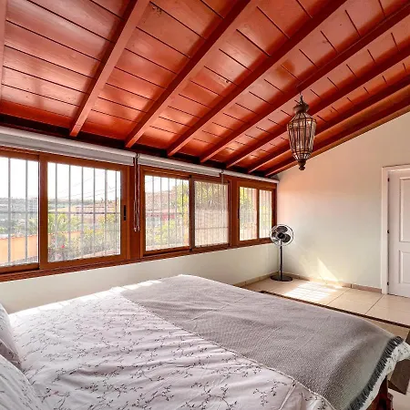 Exquisite Rural House With Garden, Pool And Views. 펜션