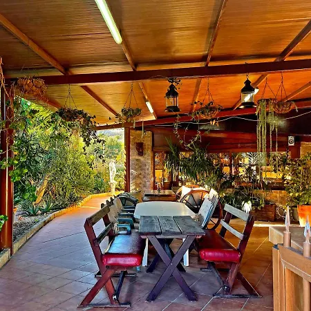 بيت للعطل Exquisite Rural House With Garden, Pool And Views. Arico Viejo