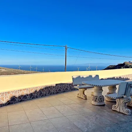 Exquisite Rural House With Garden, Pool And Views. Arico Viejo